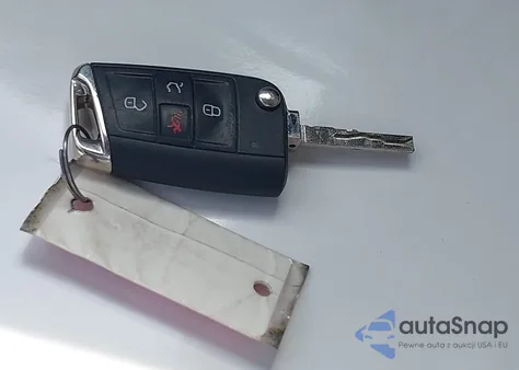 2019 Volkswagen Tiguan 2.0T Se/2.0T Sel/2.0T Sel R-Line/2.0T Sel R-Line Black z USA, uszkodzony, nr VIN 3VV2B7AX1KM058093